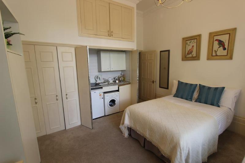 Stay In Serviced Apartments Queensway London Exterior photo