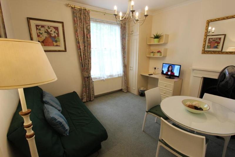 Stay In Serviced Apartments Queensway London Exterior photo