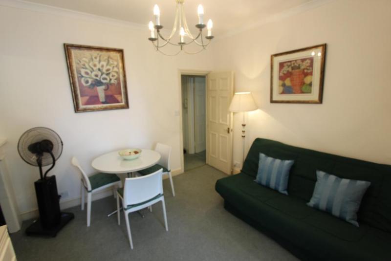 Stay In Serviced Apartments Queensway London Exterior photo